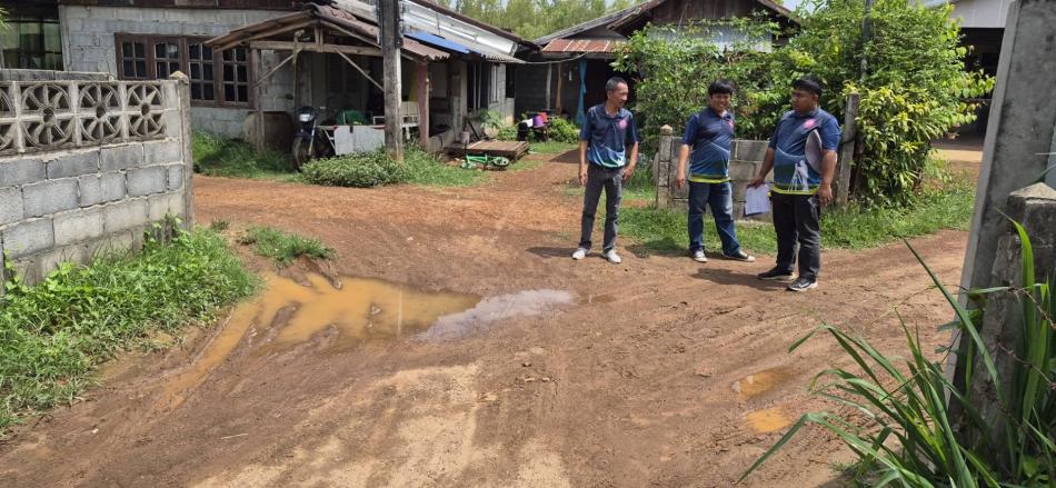 กองช่างเทศบาลตำบลงิ้วด่อน  ออกสำรวจถนนข้างรพสต.ทับสอ ที่มีปัญหาน้ำท่วมระบายได้ช้า บ้านทับสอ ม.2  พร้อมทั้งออกสำรวจสภาพถนนทรุดเลียบลำห้วยตาสี บ้านโพธิ์ศรี หมู่ที่ 7