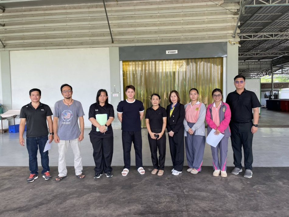 งานสาธารณสุขและสิ่งแวดล้อม เทศบาลตำบลงิ้วด่อน ออกตรวจสถานประกอบกิจการ โรงงานลูกชิ้นน้องนิด เพื่อดำเนินการ ต่อใบอนุญาตกิจการฯ ประจำปี 2569