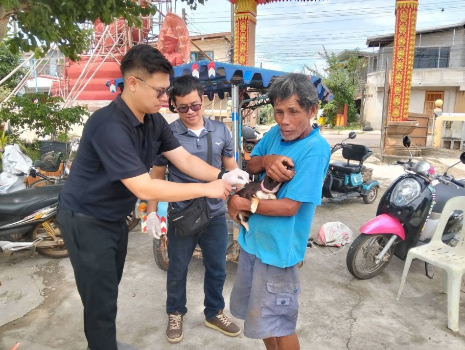 งานสาธารณสุขและสิ่งแวดล้อม เทศบาลตำบลงิ้วด่อน​ ออกฉีดวัคซีนป้องกันโรคพิษสุนัขบ้า ตามโครงการสัตว์ปลอดโรค คนปลอดภัย จากโรคพิษสุนัขบ้า ประจำปีงบประมาณ พ.ศ. 2569