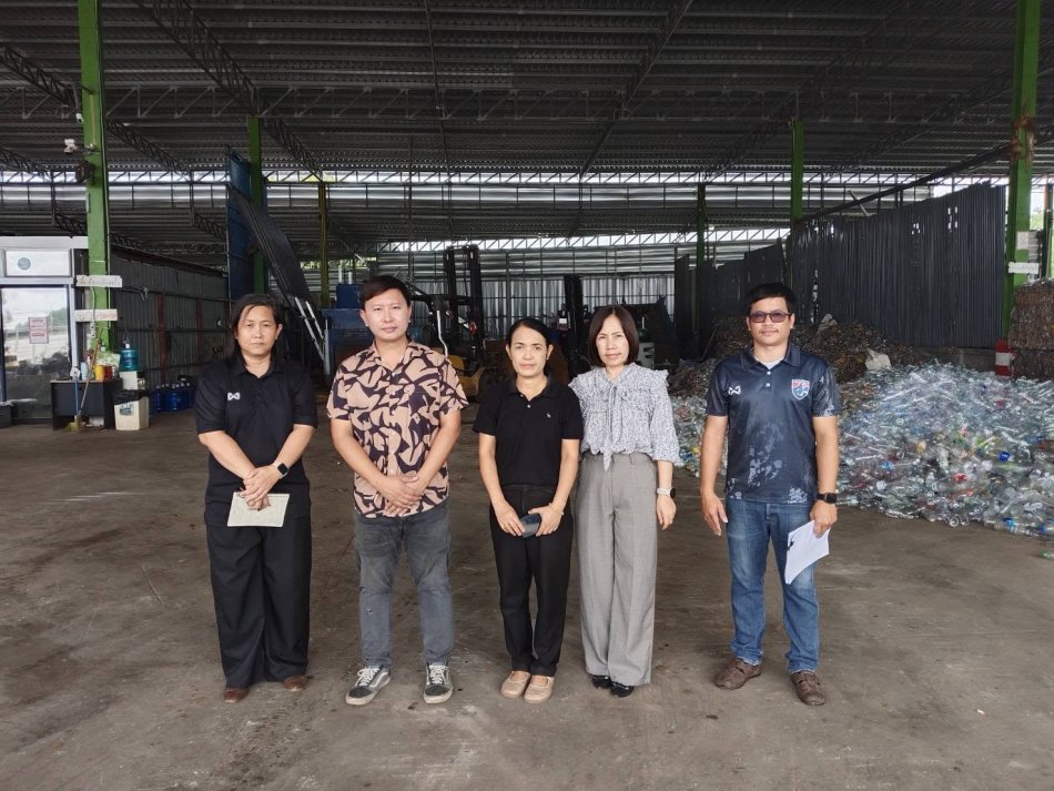 งานสาธารณสุขและสิ่งแวดล้อม เทศบาลตำบลงิ้วด่อน ออกตรวจสถานประกอบกิจการ โรงงานอาทิตย์รีไซเคิลและน้องนิด คาราโอเกะ เพื่อดำเนินการ ต่อใบอนุญาตกิจการฯ ประจำปี 2569